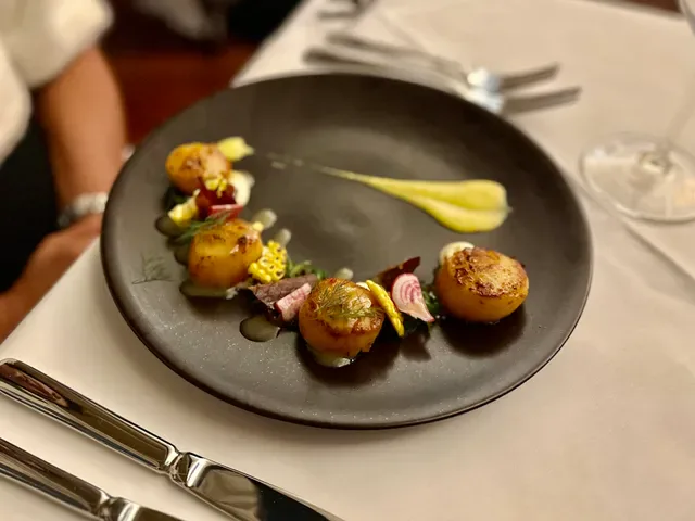 Echoes Restaurant & Bar