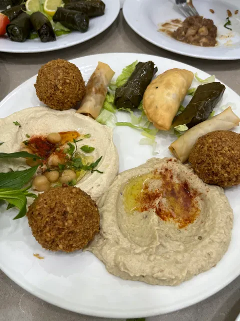El Khayal Lebanese Restaurant