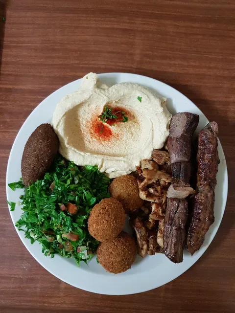 EL-Manara Lebanese Restaurant