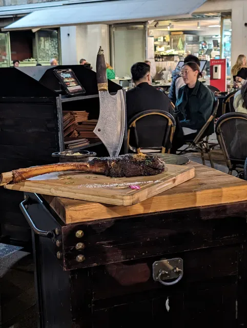 Elements Smokehouse and Bar