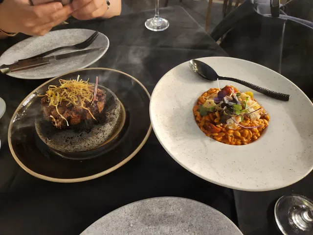 Elements Smokehouse and Bar