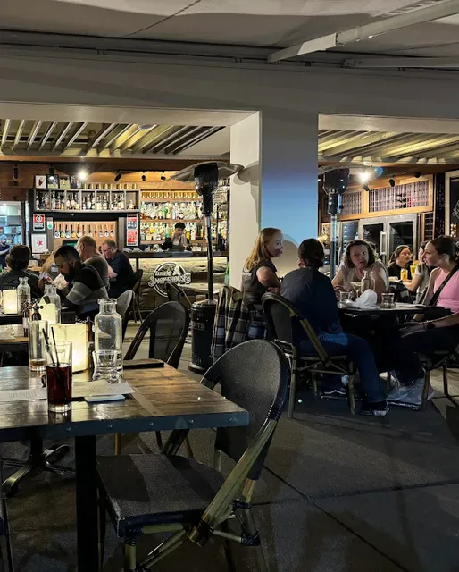 Elements Smokehouse and Bar