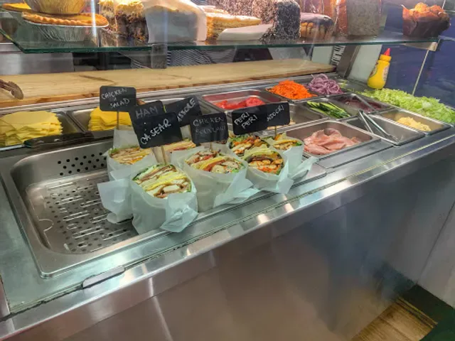 Elouera Take Away