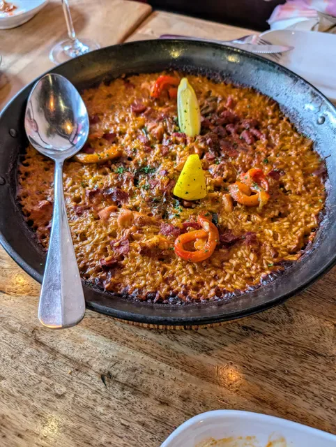 Encasa Restaurant