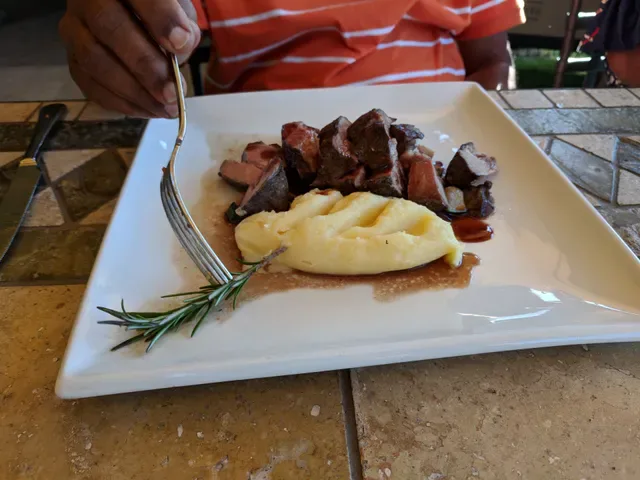 Entrata Restaurant