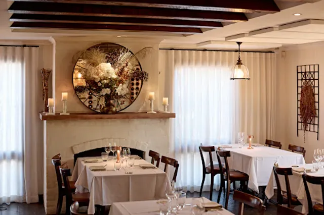 Entrata Restaurant
