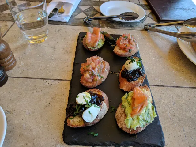 Entrata Restaurant