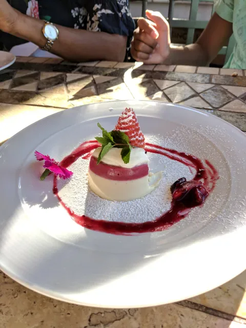 Entrata Restaurant