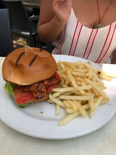 Envy Deli Cafe