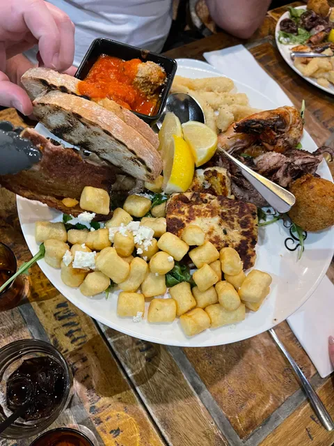 Enzo's Cucina Glenmore Park