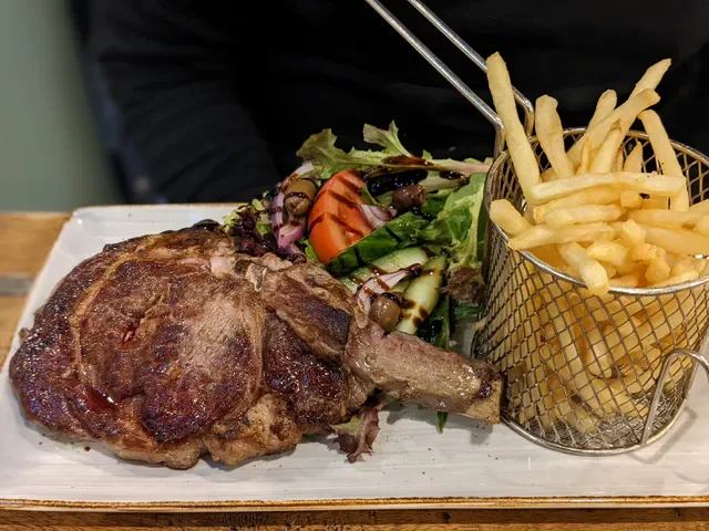 Enzo's Cucina Glenmore Park