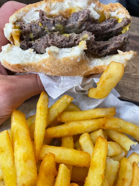 Fat Burgers & Grill