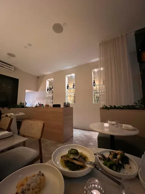 Fauna Restaurant & Bar