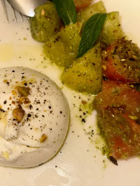 Fauna Restaurant & Bar