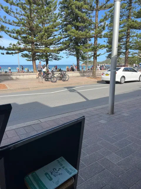 Fins & Ribs Manly