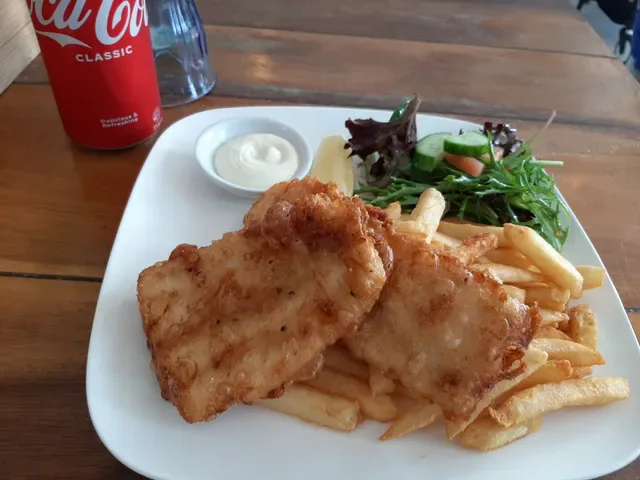 Fins & Ribs Manly
