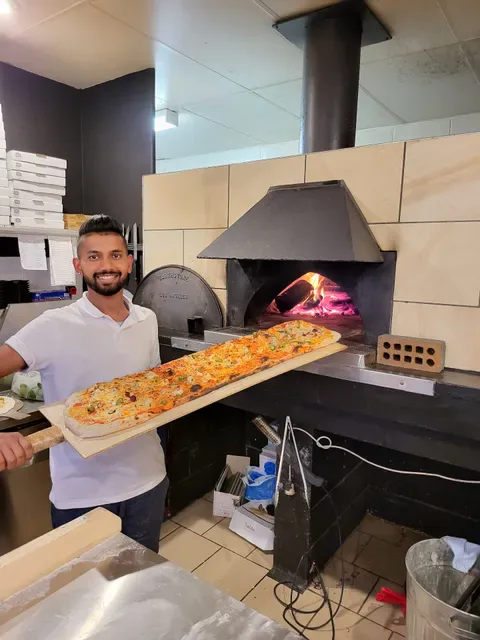 Fontina Woodfire Pizzeria