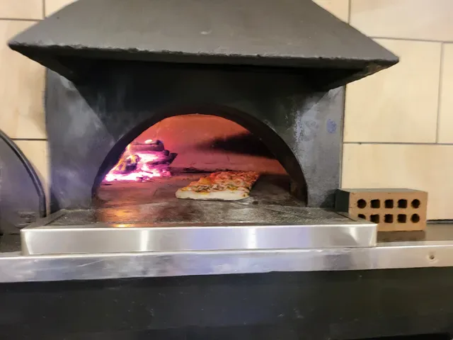 Fontina Woodfire Pizzeria