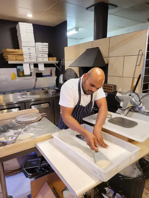 Fontina Woodfire Pizzeria