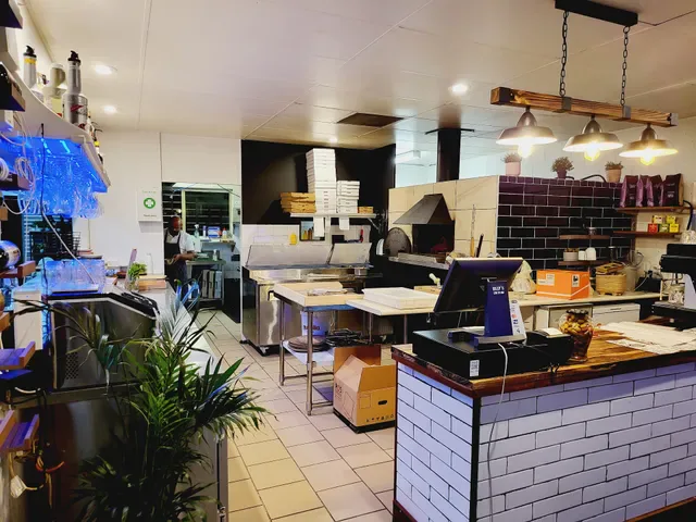 Fontina Woodfire Pizzeria