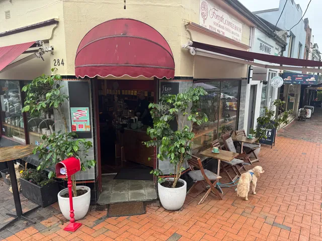 Forsyth Cafe