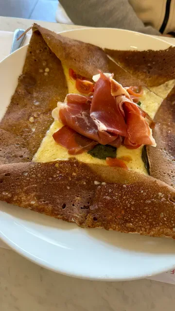 Four Frogs Crêperie - Circular Quay