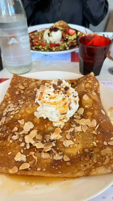Four Frogs Crêperie - Circular Quay