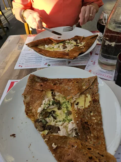 Four Frogs Crêperie - Circular Quay