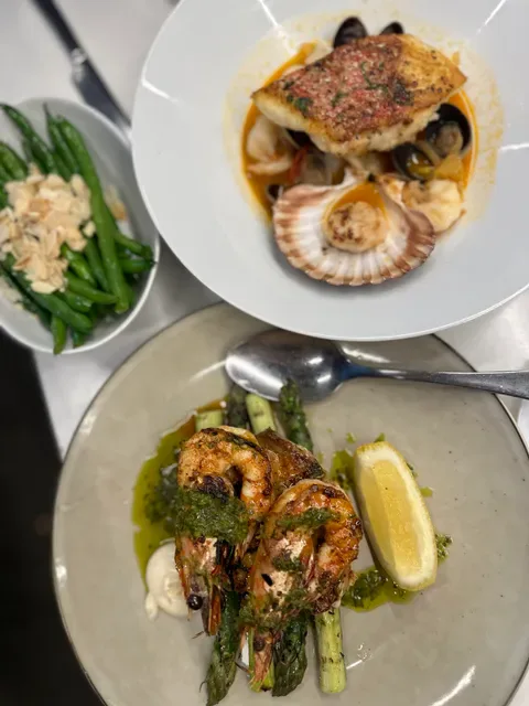 Fourth Fish Cafe & Restaurant