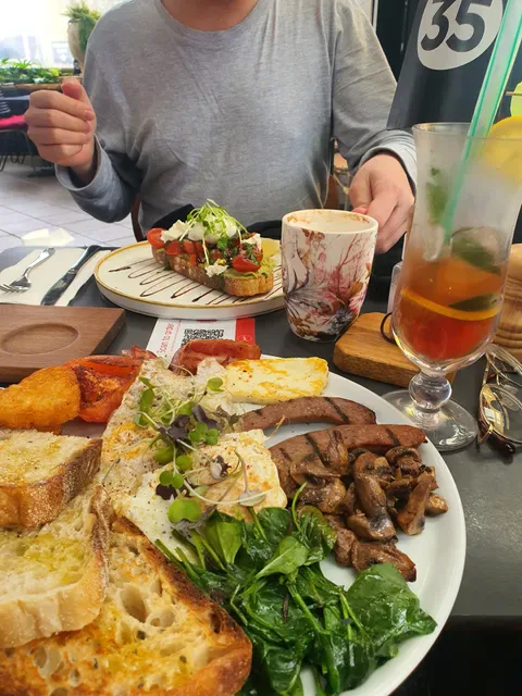 Frankie’s Food Factory Terrey Hills