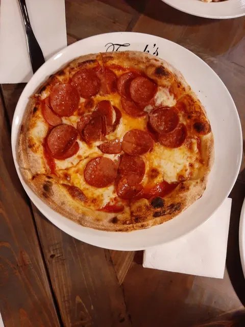 Frank's Pizza Bar Restaurant