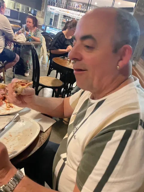 Frank's Pizza Bar Restaurant