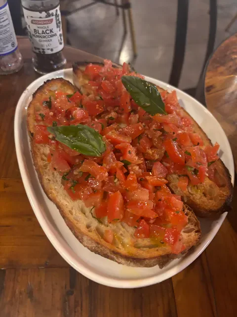 Frank's Pizza Bar Restaurant