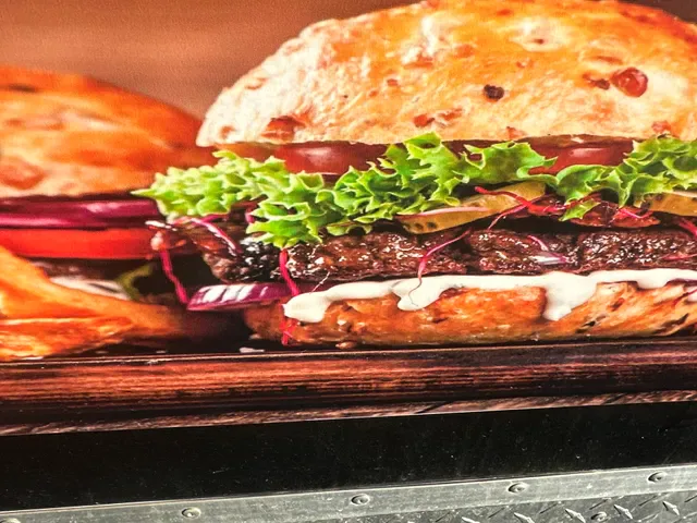 Franky's Kebabs & Burgers