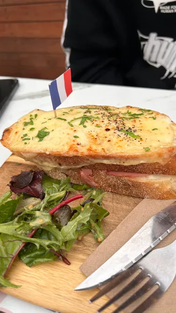 French Basket Café & Restaurant Dee Why