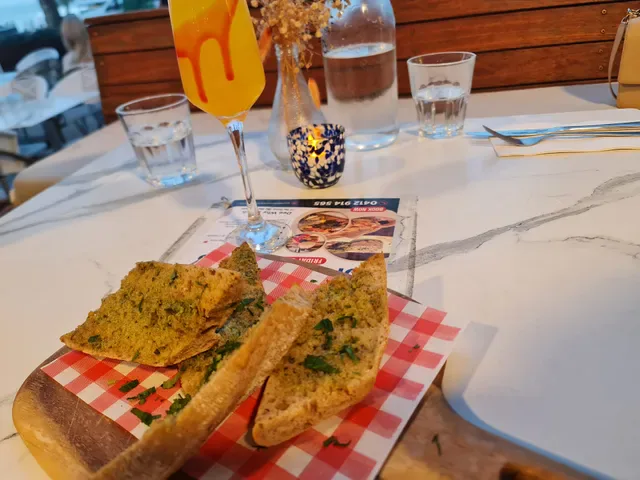 French Basket Café & Restaurant Dee Why
