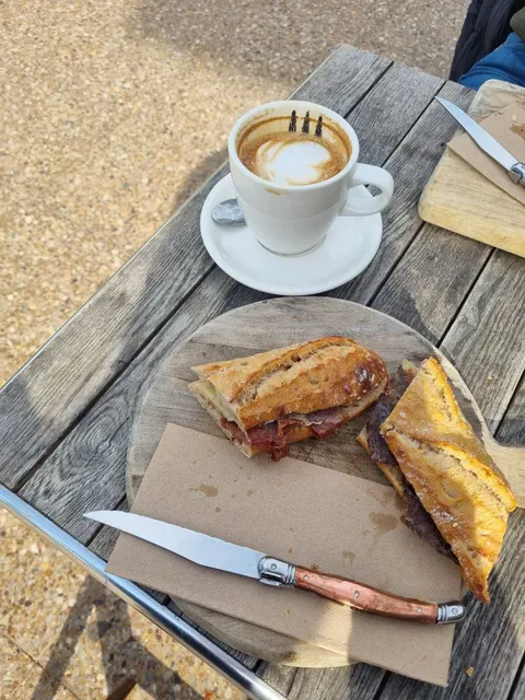French Basket Café & Restaurant Dee Why