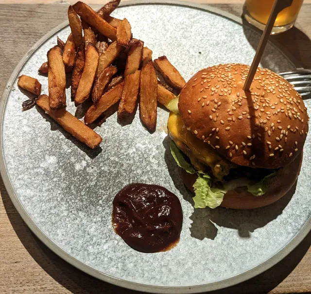 Frenchies Bistro and Brewery
