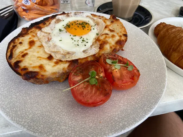 Frenchy's Cafe
