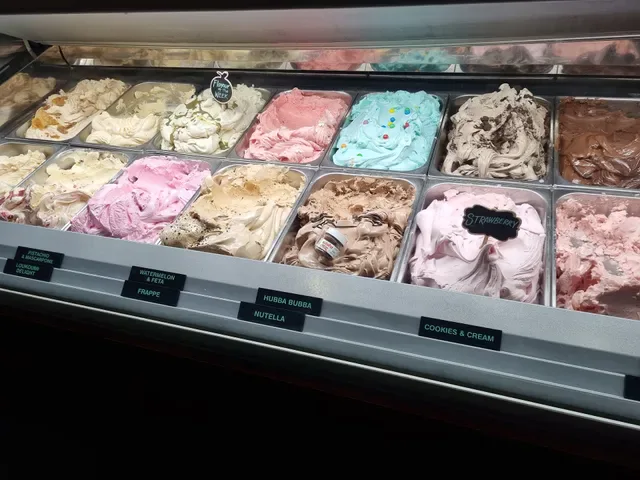 Fresko Gelato & Waffle House