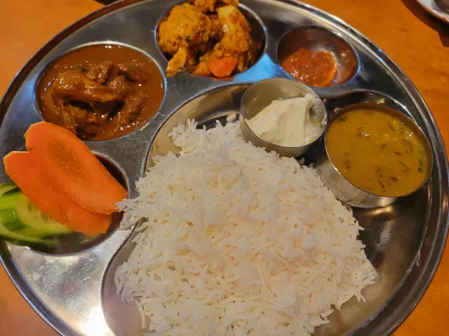 Da vatti Nepalese Restaurant