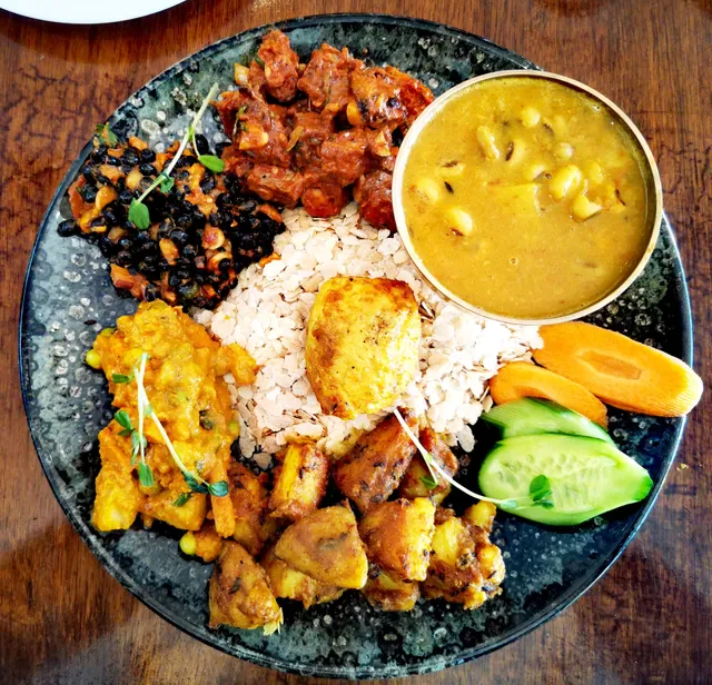 Da vatti Nepalese Restaurant