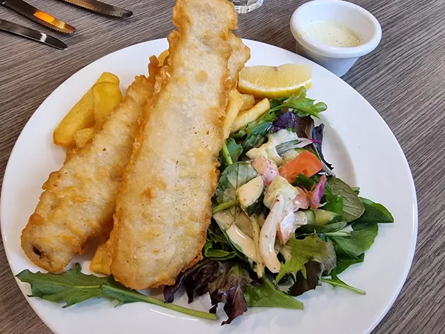 GAGE Dining & Co. (Riverwood hotel bistro)