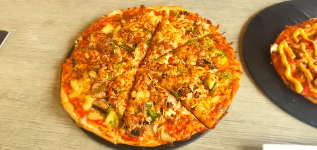 George's Pizzeria Bella Vista