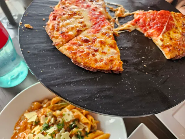 George's Pizzeria Bella Vista