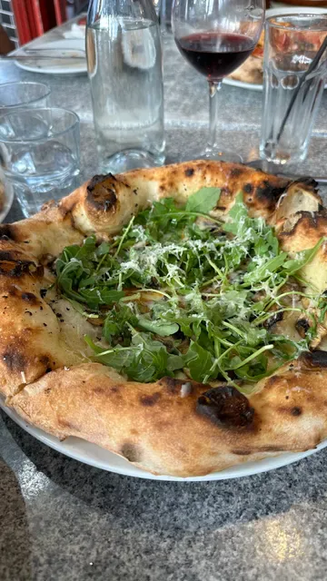 Gigi's Pizza Balmain