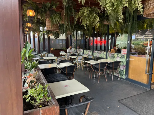 Gloria Jean's Greenacre Drive Thru