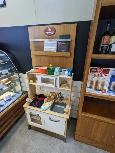 Gloria Jean's Hills Super Centre