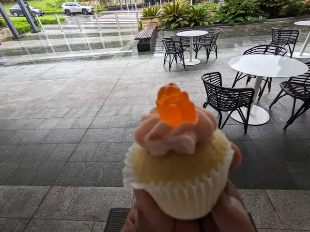 Gloria Jean's Hills Super Centre