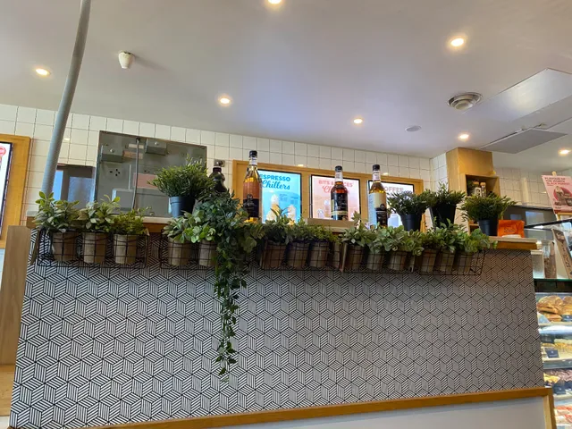 Gloria Jean's Hoxton Park Drive-Thru